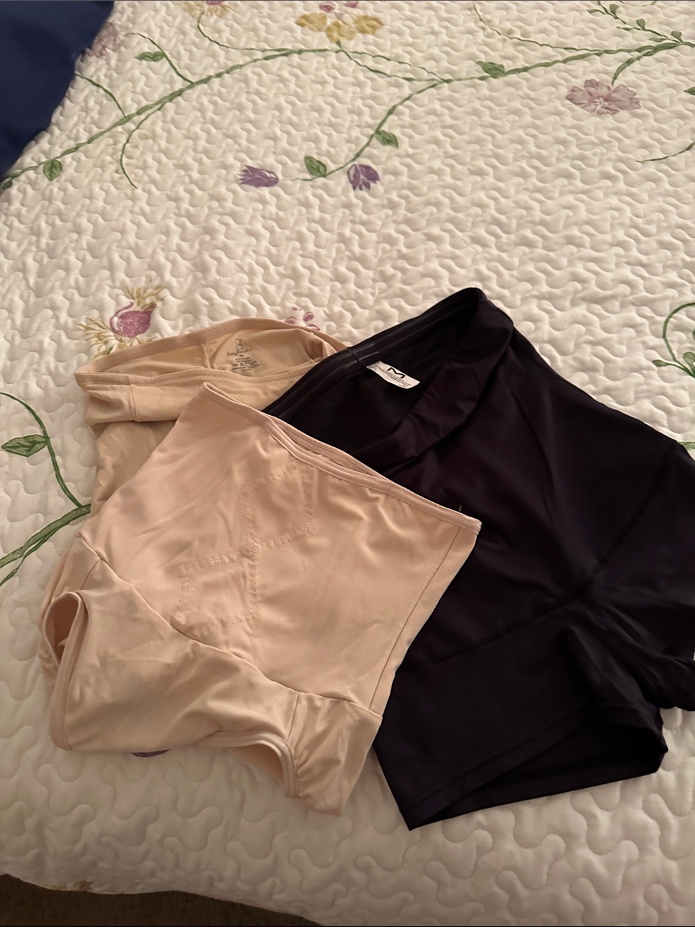 Maidenform an Other brands Black and Nude High-Waist Shaping Briefs Set